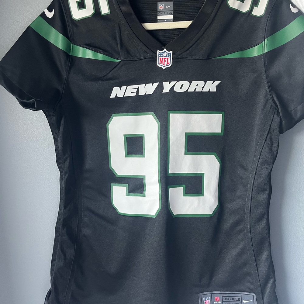 Jets jersey, women’s M